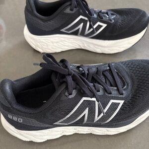 New Balance 880 Sneakers